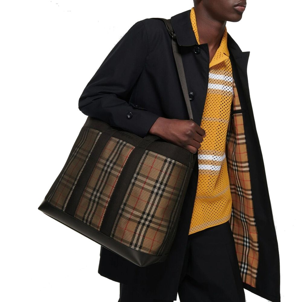 Geantă Burberry bej din poliamidă