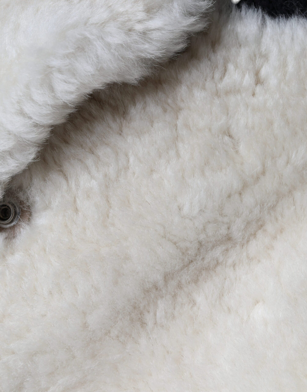 Jachetă Burberry albă WARRENFORD din piele de shearling