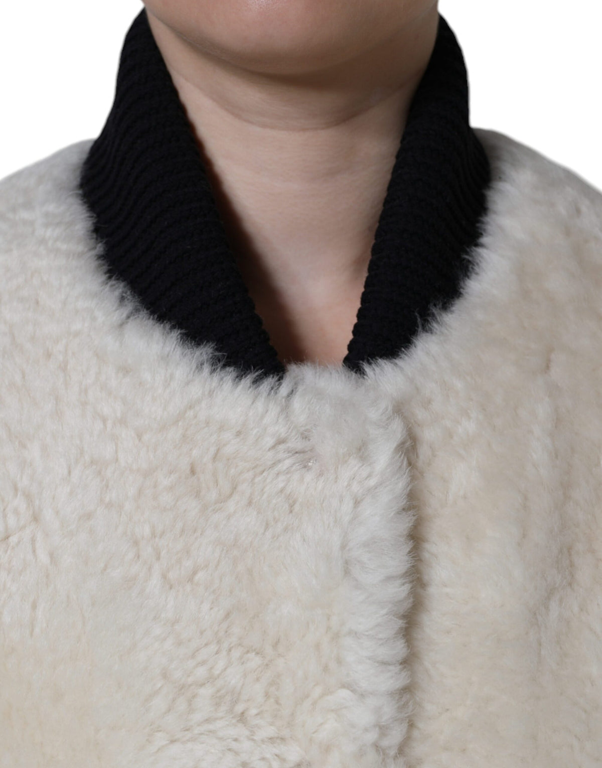 Jachetă Burberry albă WARRENFORD din piele de shearling