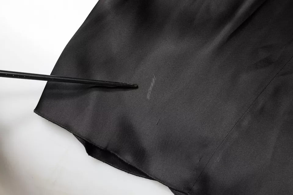 Rochie mini Emporio Armani neagră din satin, cu mâneci lungi, model șaibă